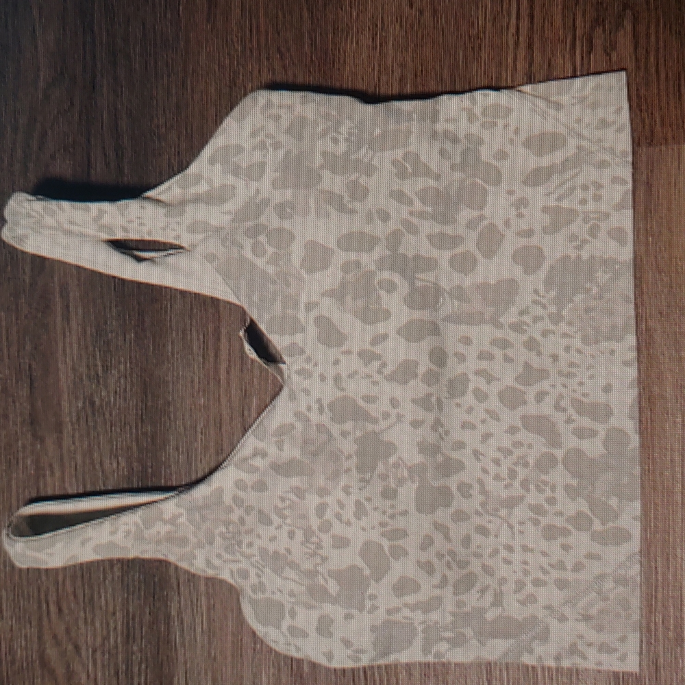 Lulu lemon ailgn tank with padding